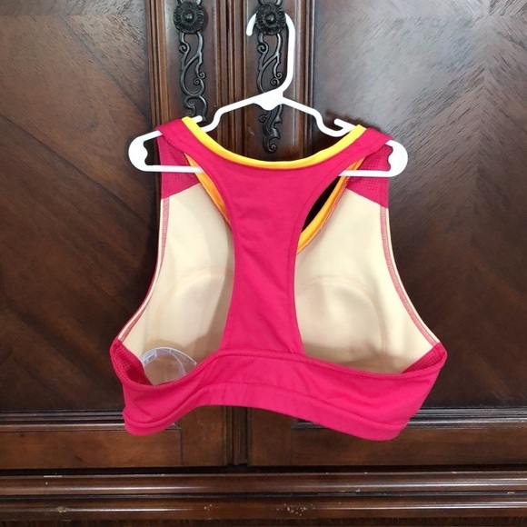 REEBOK Sports Bra - Size Large - New Condition - Picture 4 of 8
